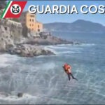 La Sala Operativa della Guardia Costiera di Genova ha coordinato dalle prime ore della giornata di oggi, unità navali nonché mezzi aerei della Guardia Costiera e dei Vigili del Fuoco nella ricerca di un ragazzo di 23 anni, disperso in mare a causa delle avverse condizioni metereologiche caratterizzate da moto ondoso e forti correnti.