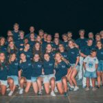 BOGLIASCO, 5 SETTEMBRE 2026 - Nella consueta e suggestiva cornice di Molo Sbolgi, con il Golfo Paradiso a fare da straordinario scenario, si sono alzati ieri sera i veli sulle due prime squadre biancazzurre, pronte ad affrontare una nuova annata ricca di sfide, ambizioni e aspettative.