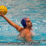 La Rari Nantes Savona ha vinto, poco fa, con la Pallanuoto Trieste, nella piscina “Bianchi” di Trieste, l’incontro valevole per la 3^ giornata della Regular Season del Campionato di Serie A 1 di Pallanuoto. 16 a 14 è stato il risultato finale in favore dei savonesi in una partita che ha contato alla fine ben 46 falli ed espulsioni pesanti per il Savona come quella di Alberto Angelini a metà terzo tempo a cui è seguita immediatamente dopo quella del team manager Giacomo Pastorino. La squadra si è così trovata priva di guida tecnica, ha messo in vasca testa e cuore e sotto la guida del capitano Lorenzo Bruni è riuscita a portare a casa una vittoria pesante.